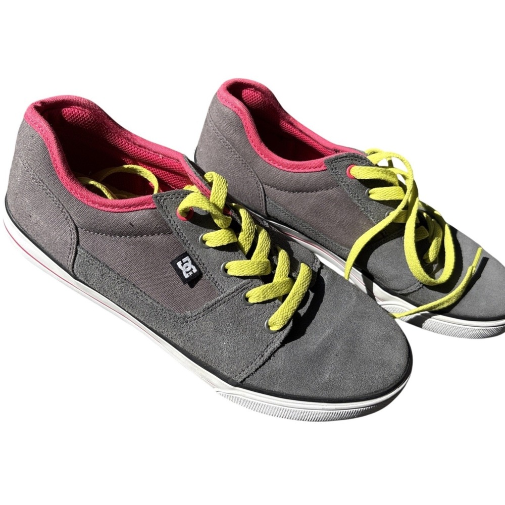 DC Youth 6.5 Gray Low Top Skate Shoes Suede Upper Yellow Bright pink
